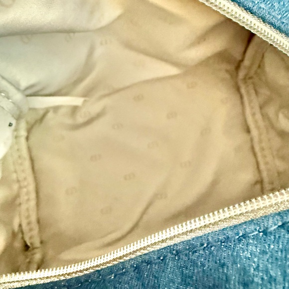 Dior 3PC gift set (pouch + mascara+ lip gloss) - Picture 3 of 4